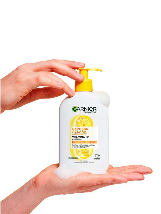 Garnier espuma limpiadora express aclara vit C 25045