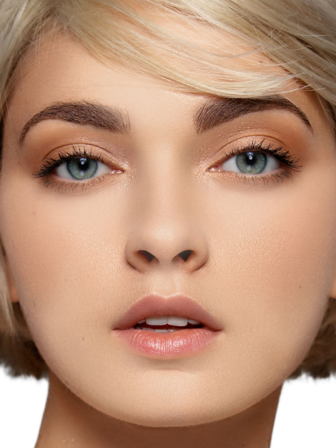 Renova maquillaje en polvo matte pore free 22029, BEIGE MEDIO, hi-res